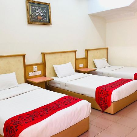 Intan Beach Resort Куала-Тренгану Екстер'єр фото