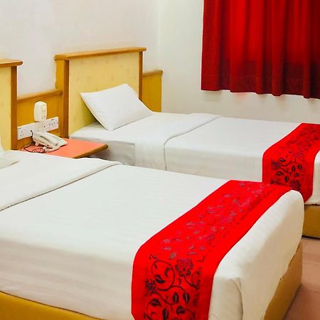 Intan Beach Resort Куала-Тренгану Екстер'єр фото